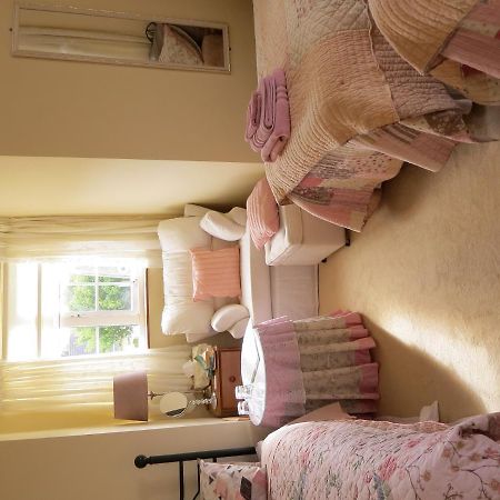 Tyreda Bed & Breakfast Енис Екстериор снимка