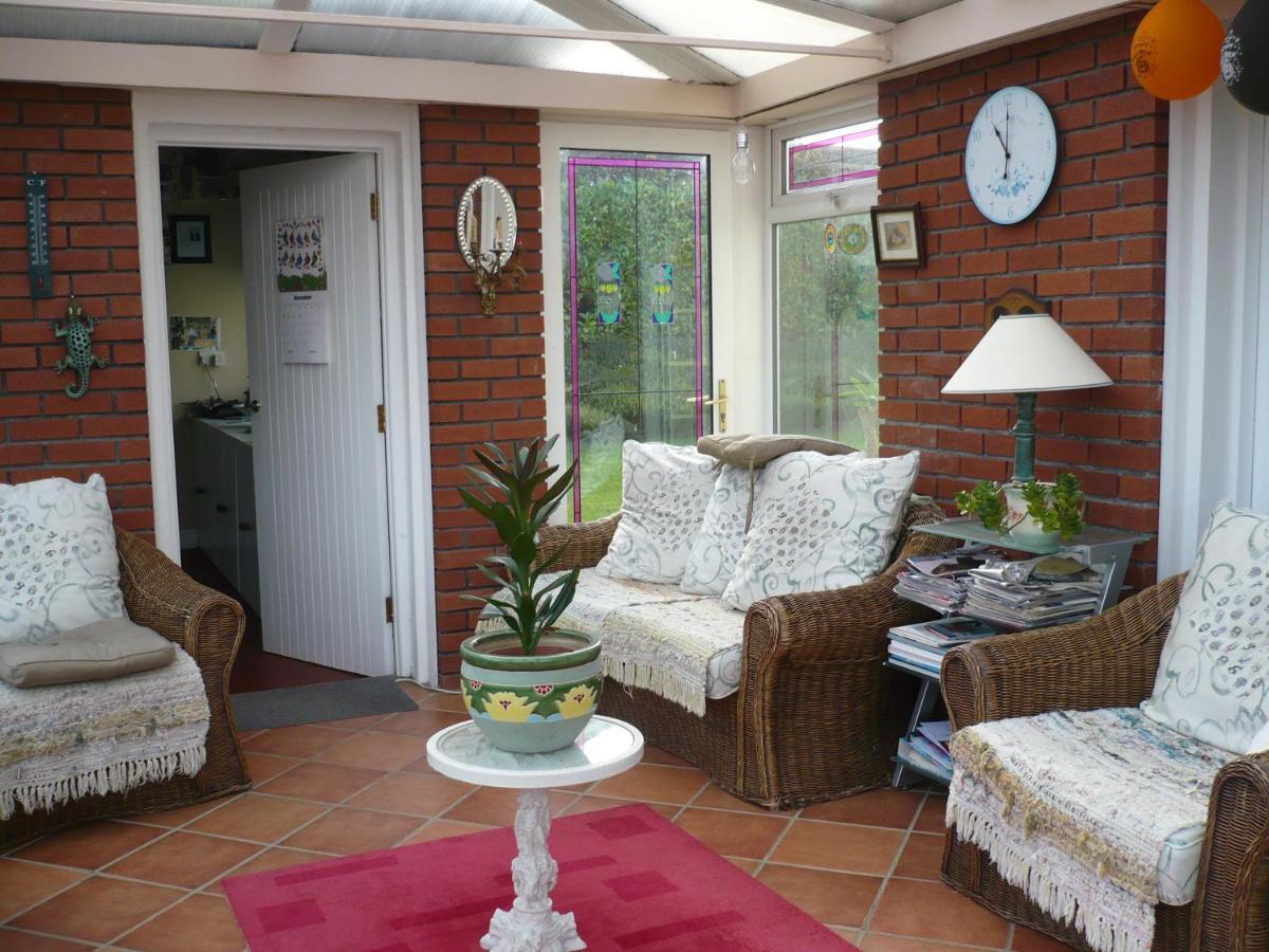 Tyreda Bed & Breakfast Енис Екстериор снимка