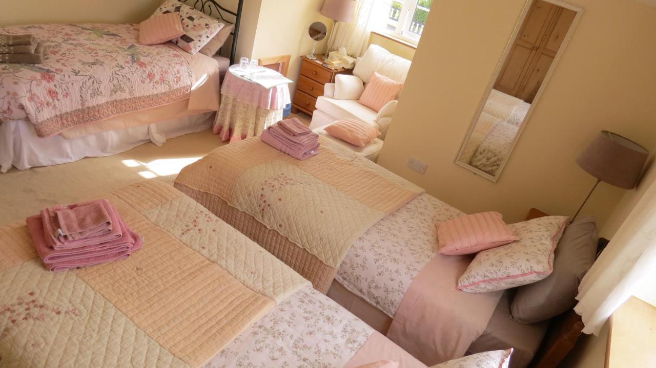 Tyreda Bed & Breakfast Енис Екстериор снимка
