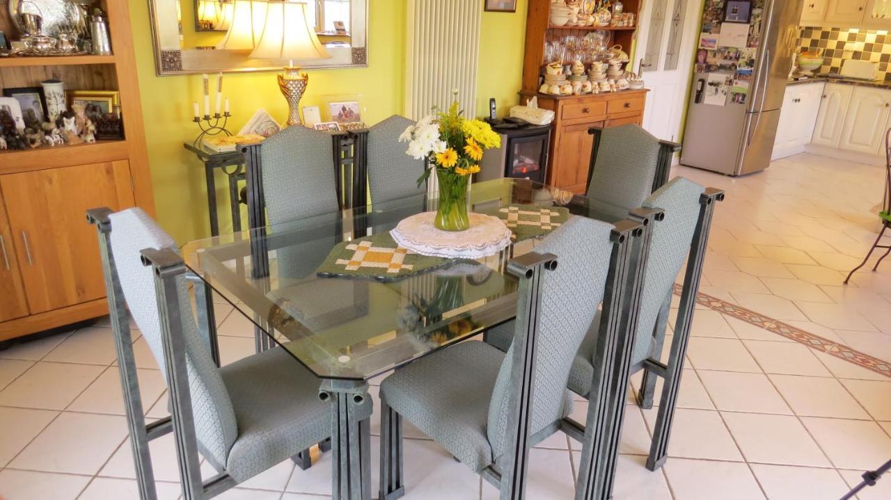 Tyreda Bed & Breakfast Енис Екстериор снимка